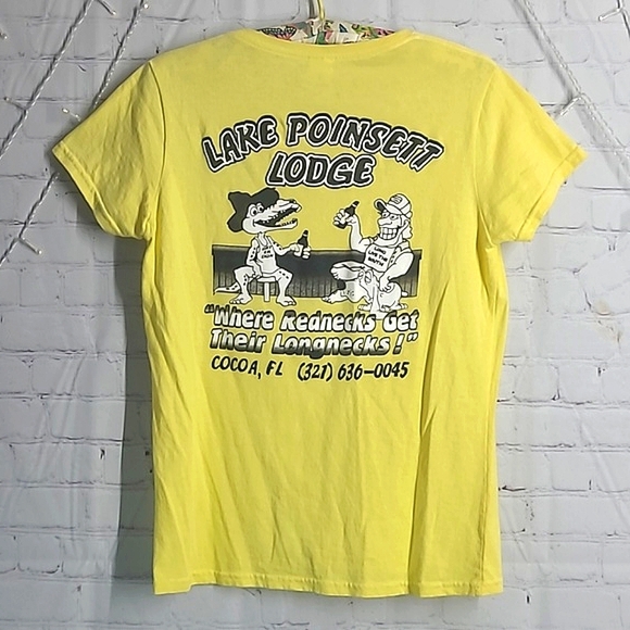 Lake Poinsett Lodge Cocoa Florida Yellow V-Neck Tee Tshirt Womens Size Medium - Picture 1 of 13